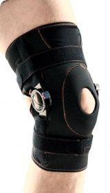 Super Ortho Wikkel kniebandage met instelbare scharnieren