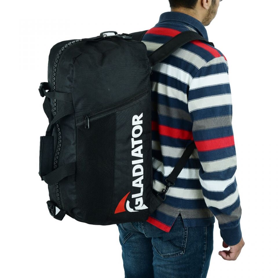 gladiator sports sporttas om rug gedragen