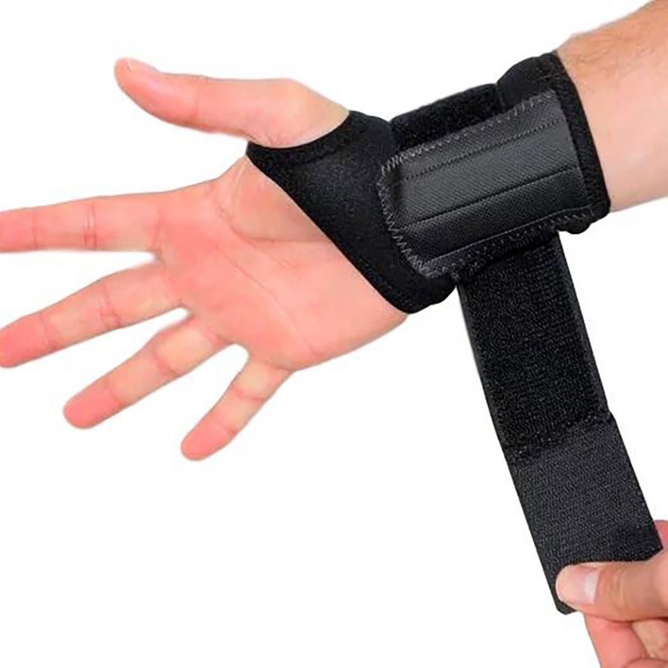 novamed polsbrace sport werk brace polsband uitgetrokken