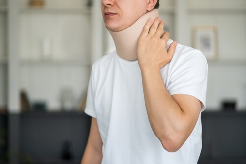 gebroken nek brace