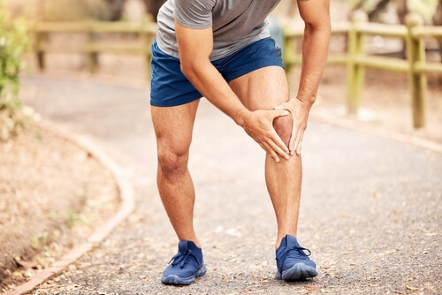 knie verdraaid wat te doen