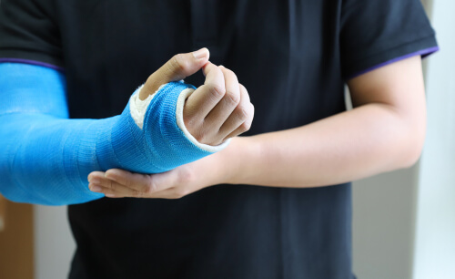 tips slapen met gebroken pols